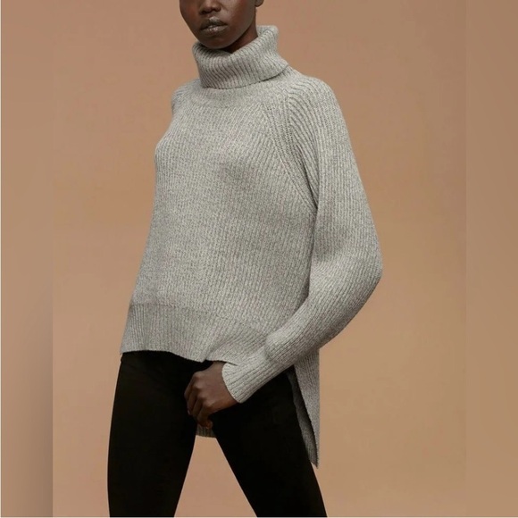 Wilfred Free Lin Grey Sweater High Low Hem 100% Merino Wool
Turtleneck Size S - Picture 5 of 15